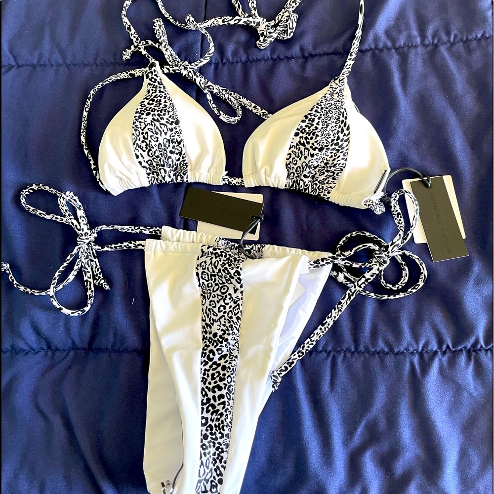 Kendall & Kylie Bikini, NWT
